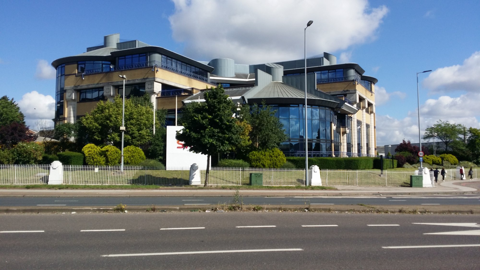 Appeals allowed and approvals granted for change of use from offices to